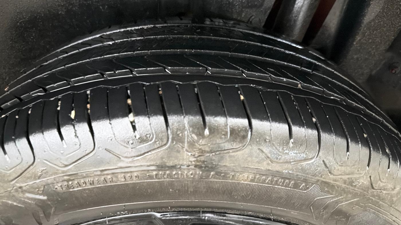 2022 Maruti BREZZA ZXI SMART HYBRID , Petrol, Manual, 43,225 km, Left Rear Tyre Tread
