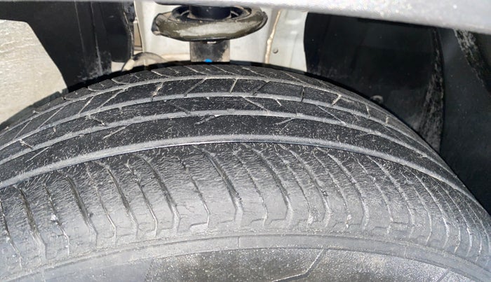 2021 Renault Kiger RXL MT, Petrol, Manual, 35,066 km, Right Front Tyre Tread