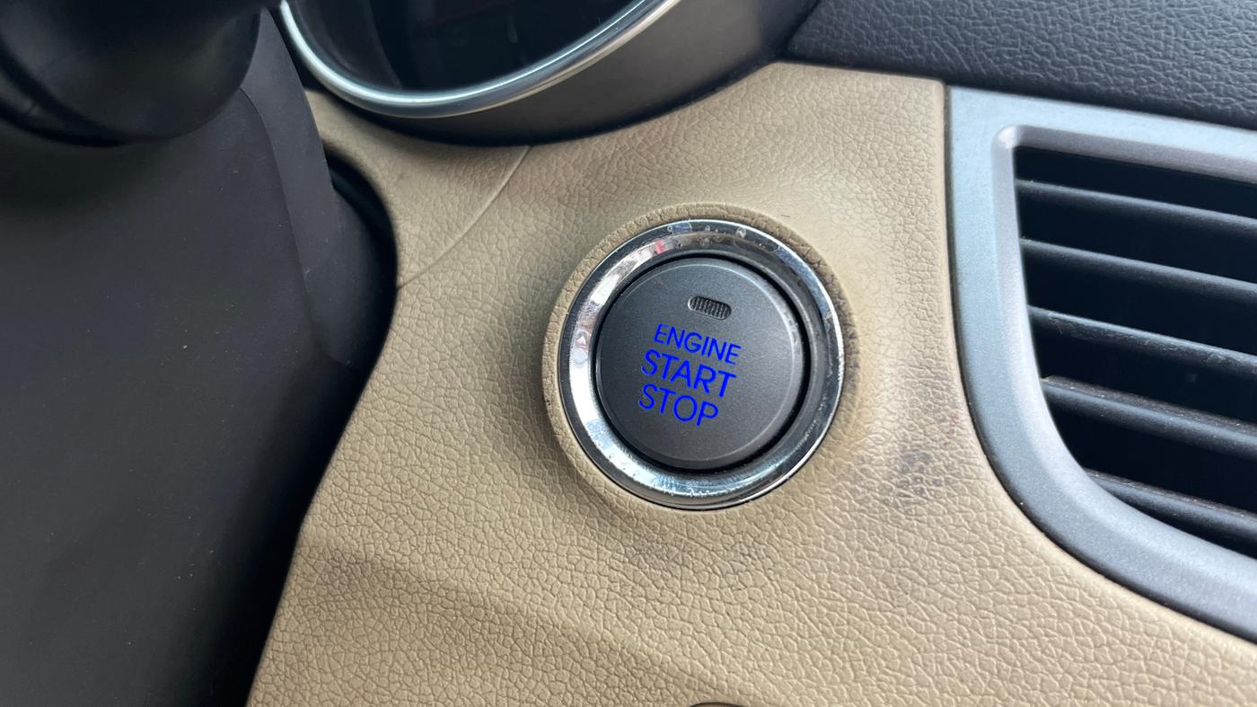 2014 Hyundai New Elantra 1.8 SX AT VTVT, Petrol, Automatic, 88,510 km, Keyless Start/ Stop Button