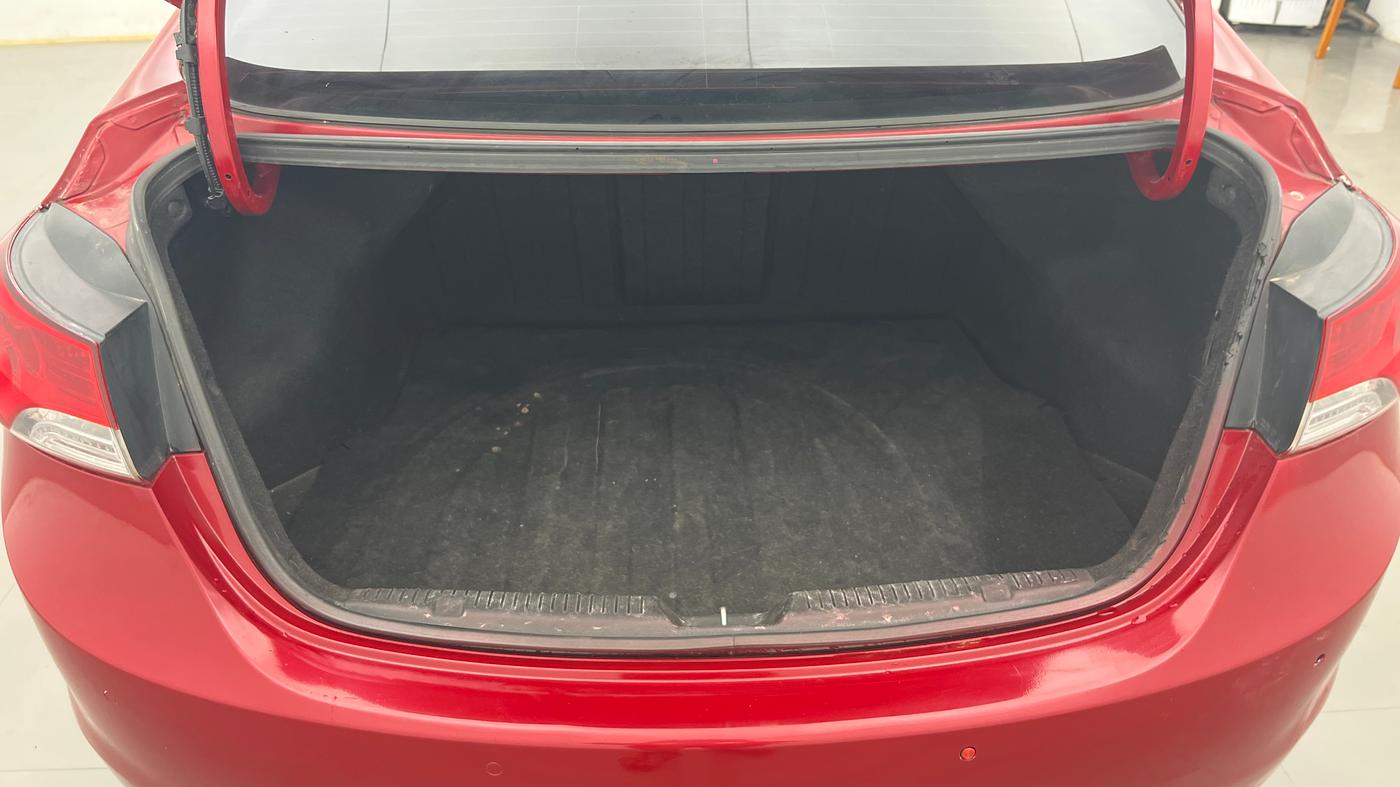 2014 Hyundai New Elantra 1.8 SX AT VTVT, Petrol, Automatic, 88,510 km, Boot Inside