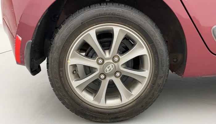 2015 Hyundai Grand i10 ASTA (O) 1.2 KAPPA VTVT, Petrol, Manual, 48,912 km, Right Rear Wheel