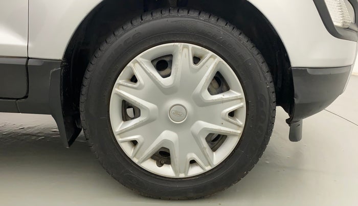 2018 Ford Ecosport TREND + 1.5L PETROL AT, Petrol, Automatic, 75,985 km, Right Front Wheel