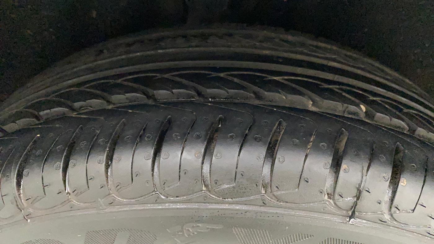 2018 Ford Ecosport TREND + 1.5L PETROL AT, Petrol, Automatic, 75,985 km, Right Rear Tyre Tread
