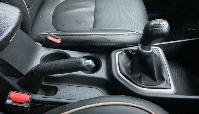 2017 Hyundai Creta 1.6 E + VTVT, Petrol, Manual, 26,916 km, Gear Lever