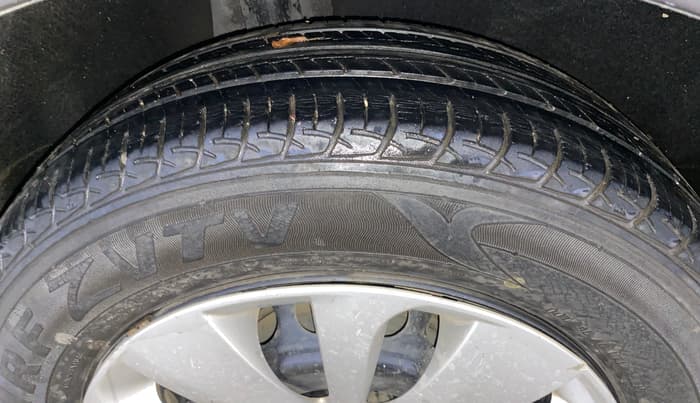 2016 Maruti Baleno DELTA PETROL 1.2, Petrol, Manual, 52,976 km, Right Rear Tyre Tread