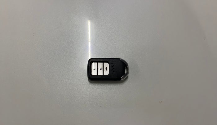 2022 Honda City 1.5L I-VTEC V MT 4TH GEN, Petrol, Manual, 83,460 km, Key Close Up