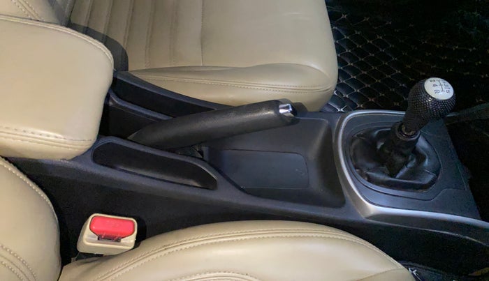 2022 Honda City 1.5L I-VTEC V MT 4TH GEN, Petrol, Manual, 83,460 km, Gear Lever