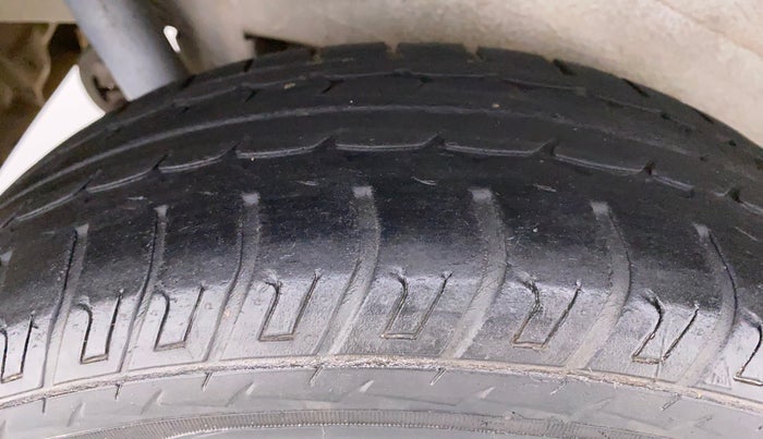 2017 Maruti Wagon R 1.0 VXI, Petrol, Manual, 77,745 km, Right Rear Tyre Tread