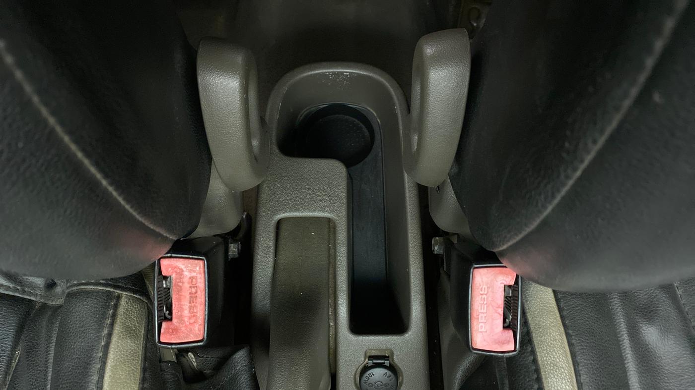 2011 Hyundai i10 MAGNA 1.1, Petrol, Manual, 1,02,385 km, Driver Side Adjustment Panel