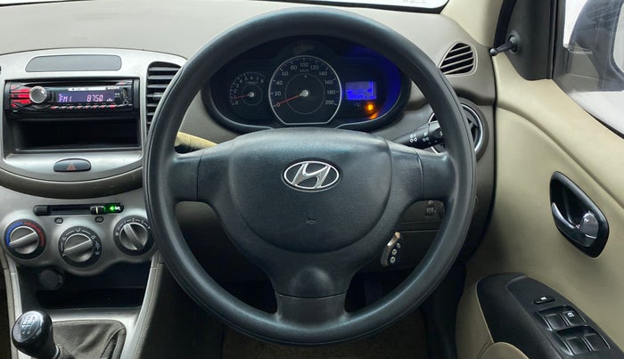 2011 Hyundai i10 MAGNA 1.1, Petrol, Manual, 1,02,385 km, Steering Wheel Close Up