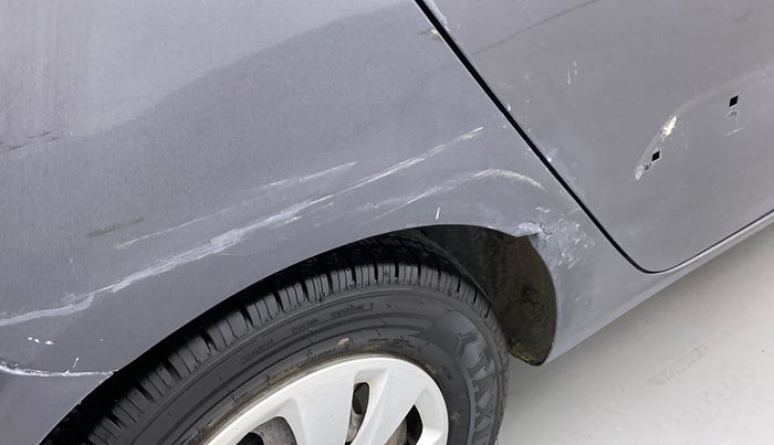 2011 Hyundai i10 MAGNA 1.1, Petrol, Manual, 1,02,385 km, Right quarter panel - Paint has minor damage