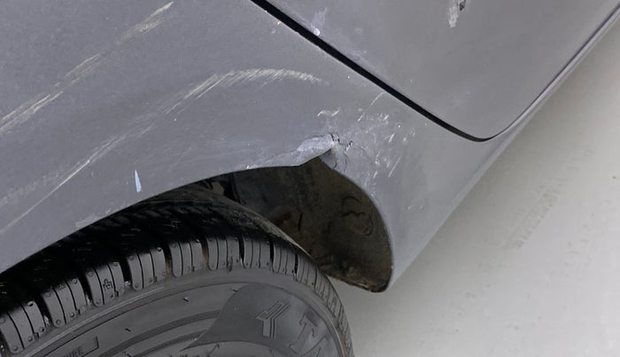 2011 Hyundai i10 MAGNA 1.1, Petrol, Manual, 1,02,385 km, Right quarter panel - Slightly dented