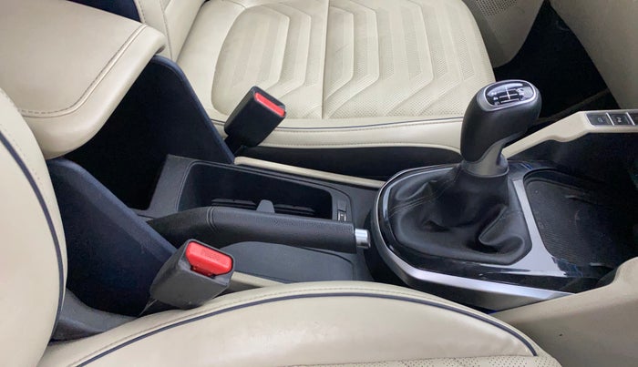 2022 KIA CARENS LUXURY PLUS 1.4 PETROL 7 STR, Petrol, Manual, 30,236 km, Gear Lever