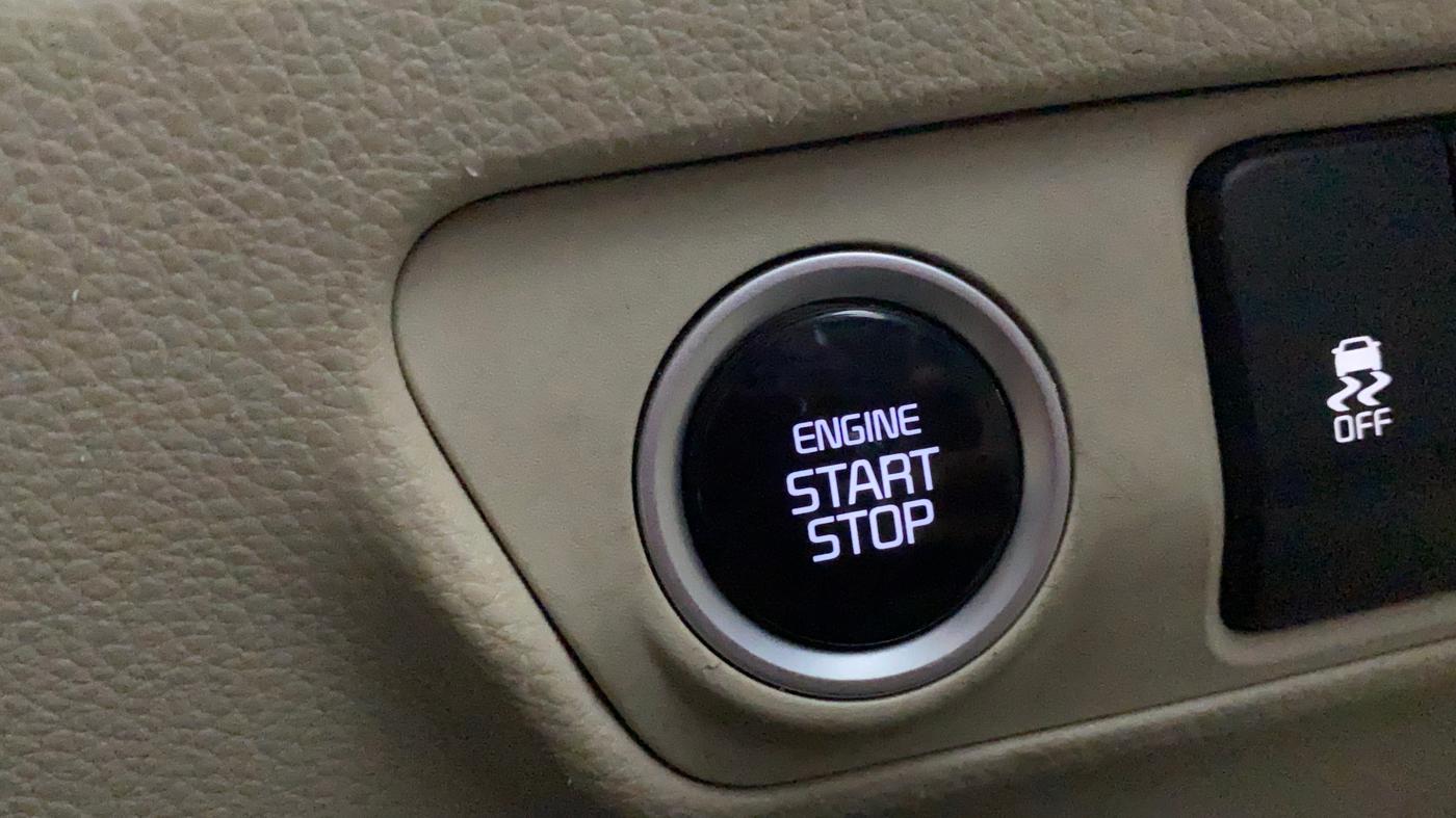 2022 KIA CARENS LUXURY PLUS 1.4 PETROL 7 STR, Petrol, Manual, 30,336 km, Keyless Start/ Stop Button