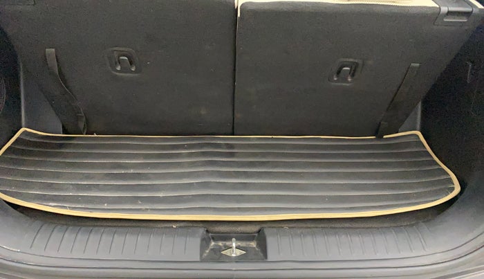 2022 KIA CARENS LUXURY PLUS 1.4 PETROL 7 STR, Petrol, Manual, 30,236 km, Boot Inside