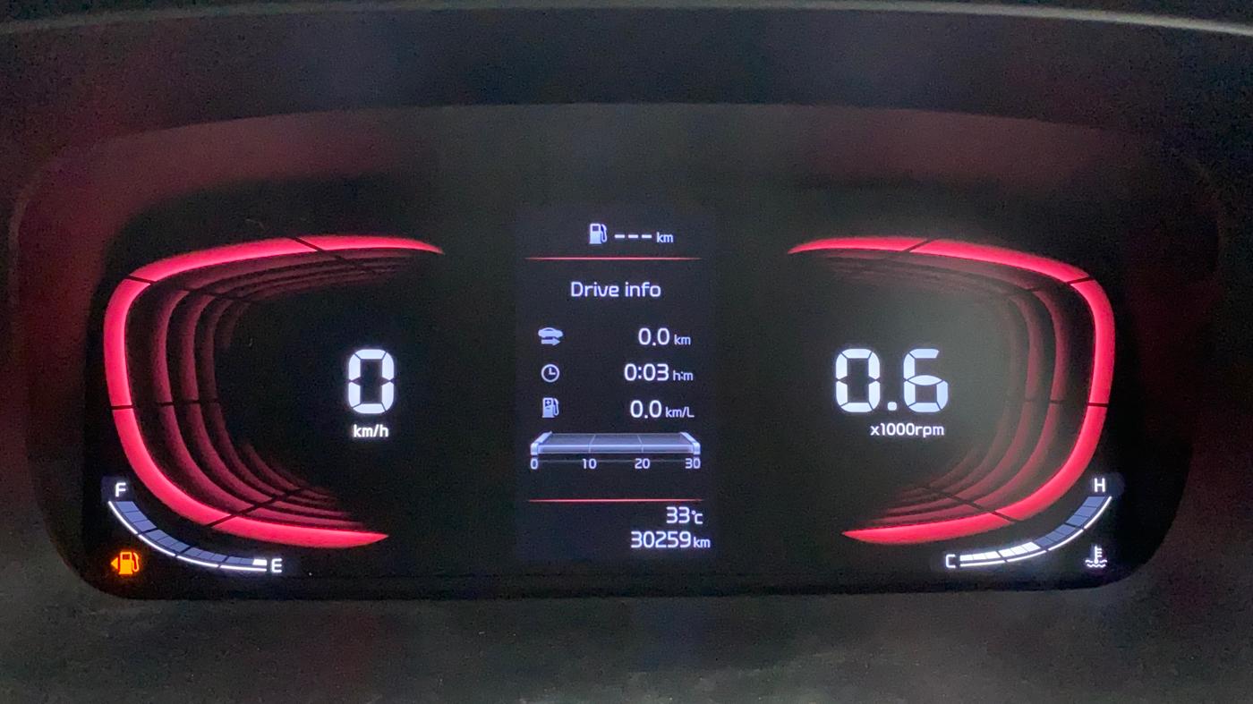 2022 KIA CARENS LUXURY PLUS 1.4 PETROL 7 STR, Petrol, Manual, 30,336 km, Odometer Image