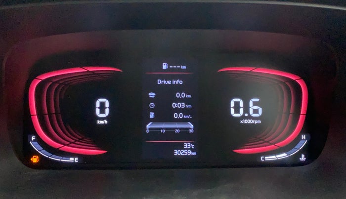 2022 KIA CARENS LUXURY PLUS 1.4 PETROL 7 STR, Petrol, Manual, 30,236 km, Odometer Image