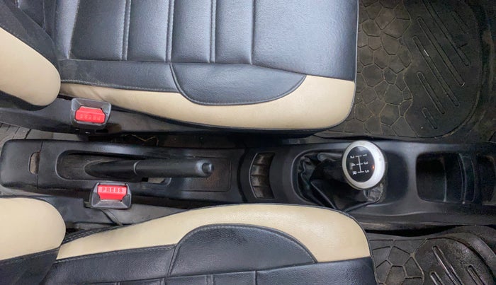 2013 Maruti Wagon R 1.0 LXI, Petrol, Manual, 62,223 km, Gear Lever