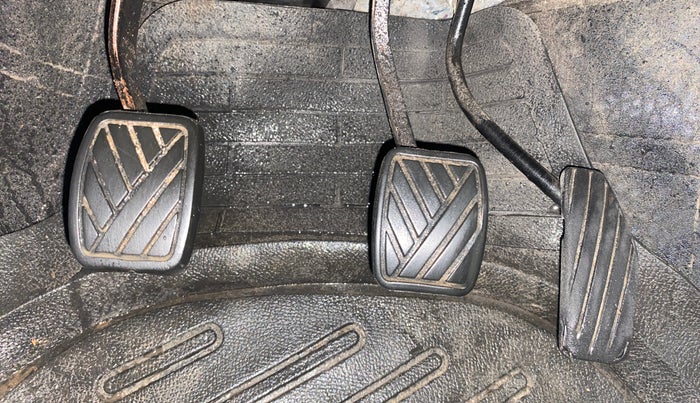 2013 Maruti Wagon R 1.0 LXI, Petrol, Manual, 62,223 km, Pedals