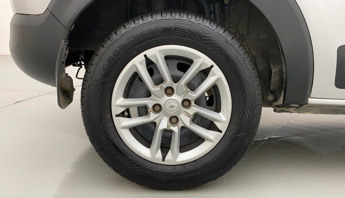 2020 Renault TRIBER RXT, Petrol, Manual, 58,372 km, Right Rear Wheel