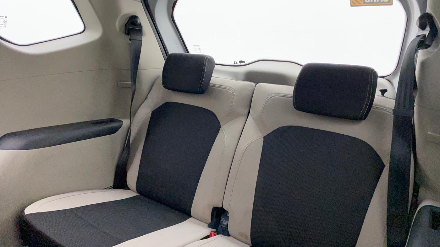 2020 Renault TRIBER RXT, Petrol, Manual, 58,372 km, Third Seat Row ( optional )