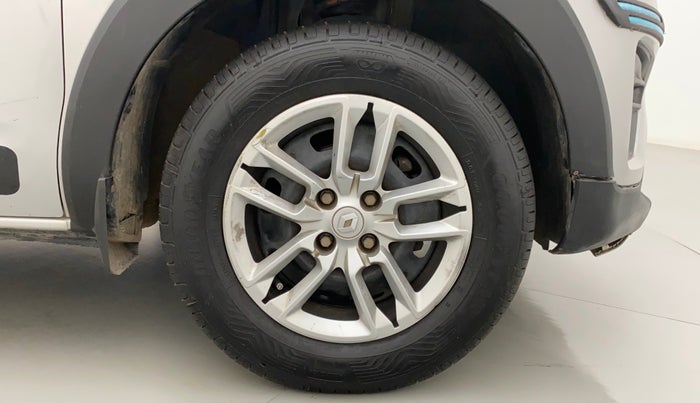 2020 Renault TRIBER RXT, Petrol, Manual, 58,372 km, Right Front Wheel