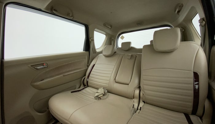2013 Maruti Ertiga ZXI, CNG, Manual, 99,071 km, Reclining Back Row Seats