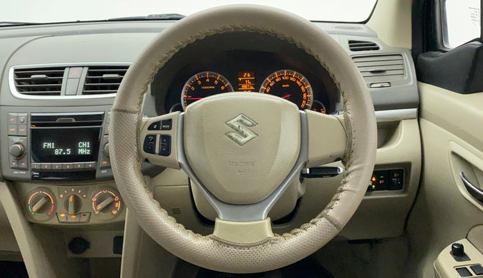 2013 Maruti Ertiga ZXI, CNG, Manual, 99,071 km, Steering Wheel Close Up