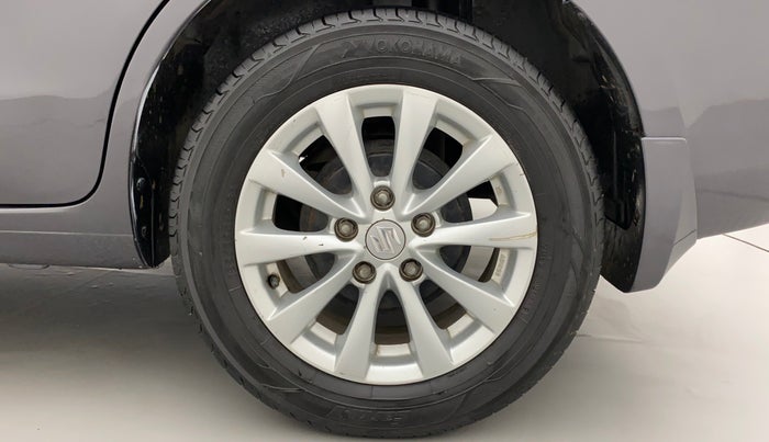 2013 Maruti Ertiga ZXI, CNG, Manual, 99,071 km, Left Rear Wheel