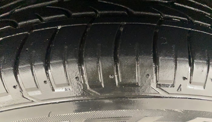 2020 MG HECTOR SHARP 1.5 DCT PETROL, Petrol, Automatic, 68,668 km, Left Front Tyre Tread