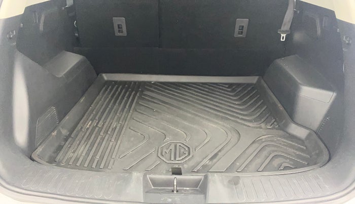 2020 MG HECTOR SHARP 1.5 DCT PETROL, Petrol, Automatic, 68,668 km, Boot Inside