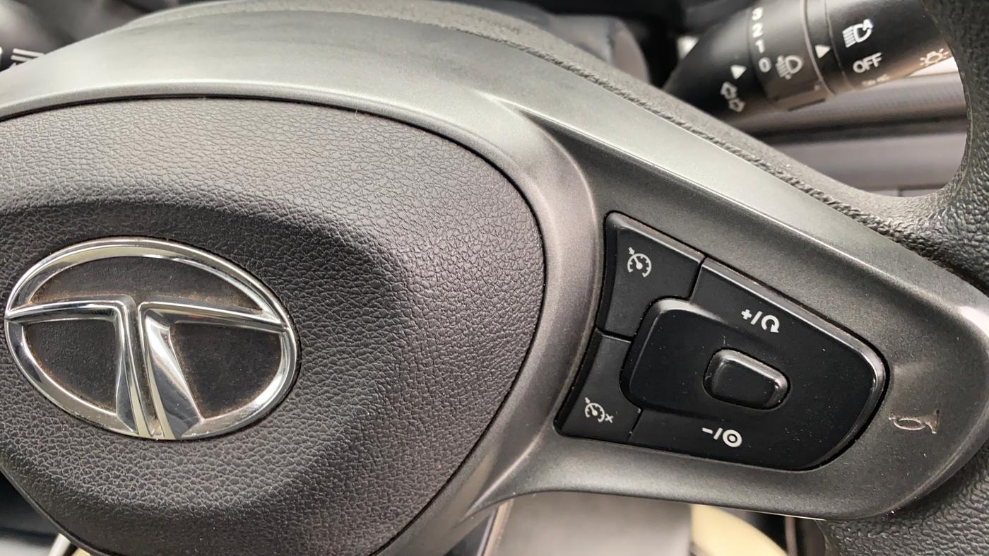 2022 Tata ALTROZ XZ PETROL, Petrol, Manual, 29,714 km, Adaptive Cruise Control
