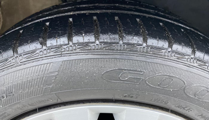 2018 Volkswagen Polo COMFORTLINE 1.0 PETROL, Petrol, Manual, 13,690 km, Right Front Tyre Tread