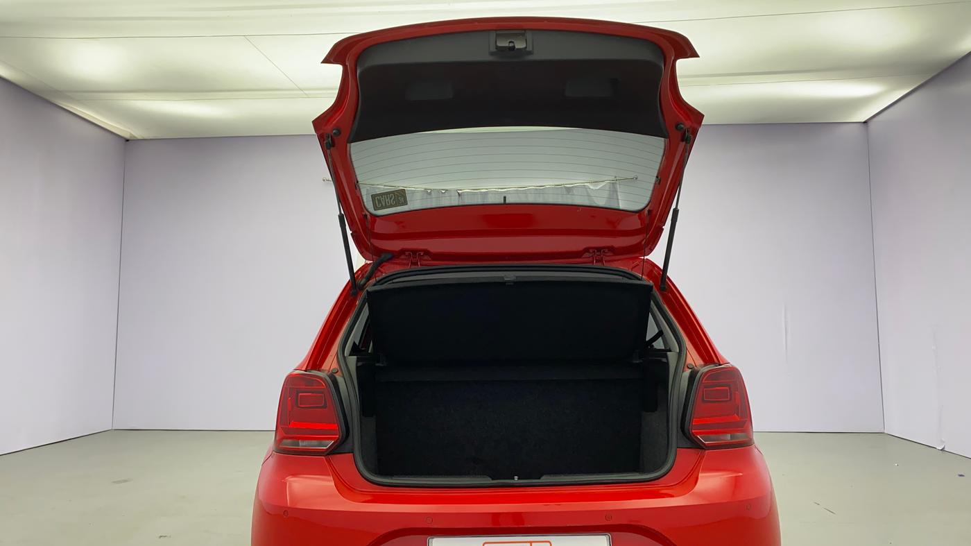 2019 Volkswagen Polo HIGHLINE PLUS 1.0, Petrol, Manual, 55,859 km, Boot Door Open