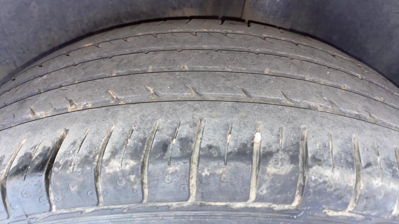 2019 Volkswagen Polo HIGHLINE PLUS 1.0, Petrol, Manual, 55,859 km, Left Rear Tyre Tread