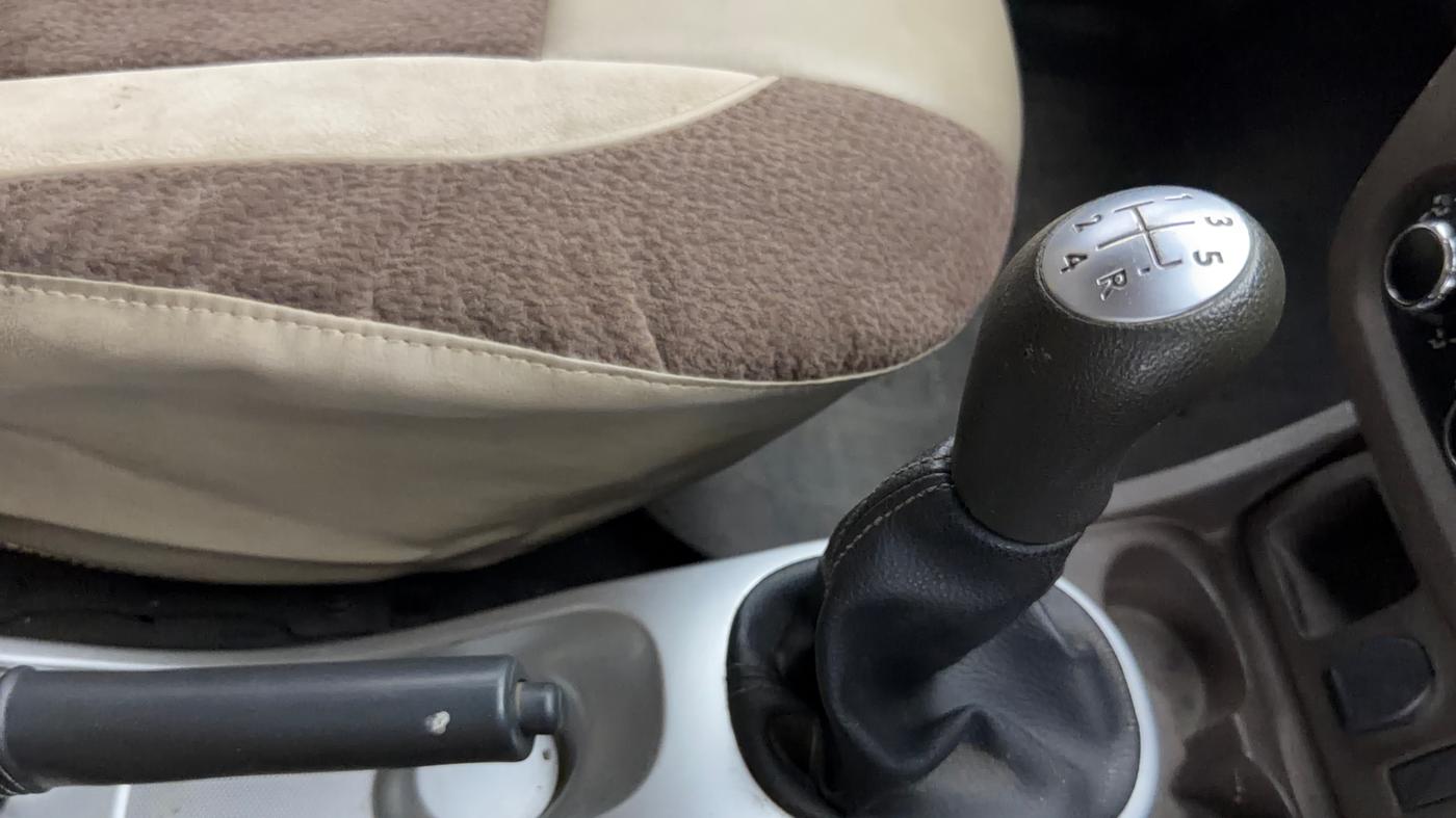 2019 Renault Duster RXS PETROL, Petrol, Manual, 91,733 km, Gear Lever