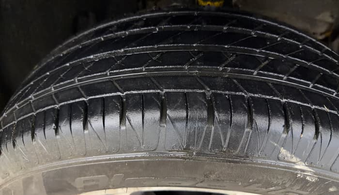 2019 Renault Duster RXS PETROL, Petrol, Manual, 91,733 km, Right Front Tyre Tread