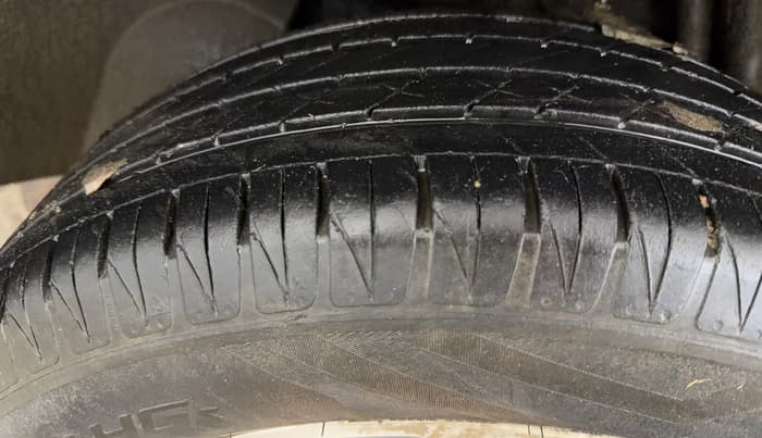 2019 Renault Duster RXS PETROL, Petrol, Manual, 91,733 km, Right Rear Tyre Tread