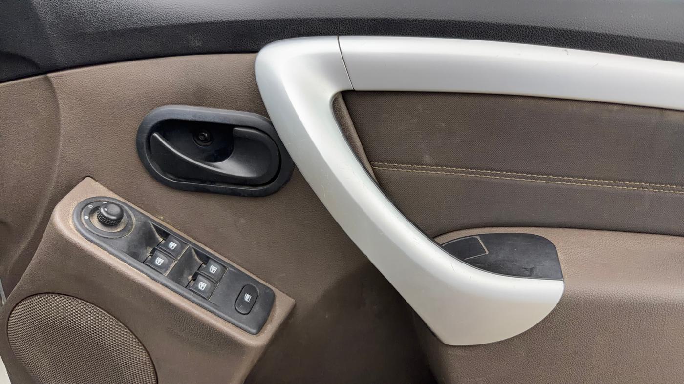 2019 Renault Duster RXS PETROL, Petrol, Manual, 91,733 km, Driver Side Door Panels Control