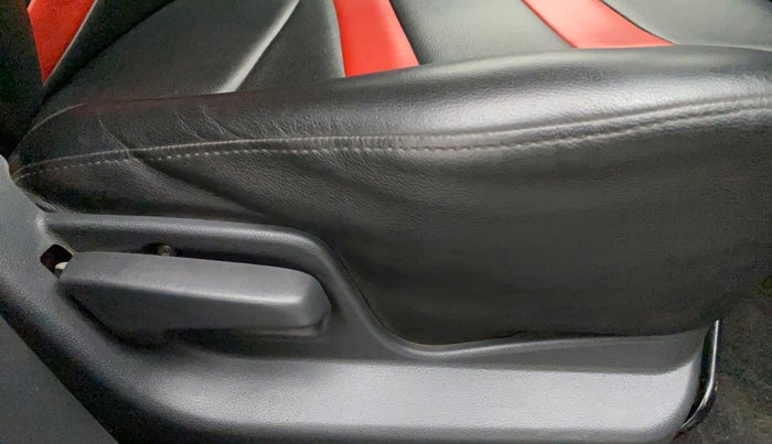 2012 Maruti Ritz VXI, Petrol, Manual, 19,582 km, Driver Side Adjustment Panel