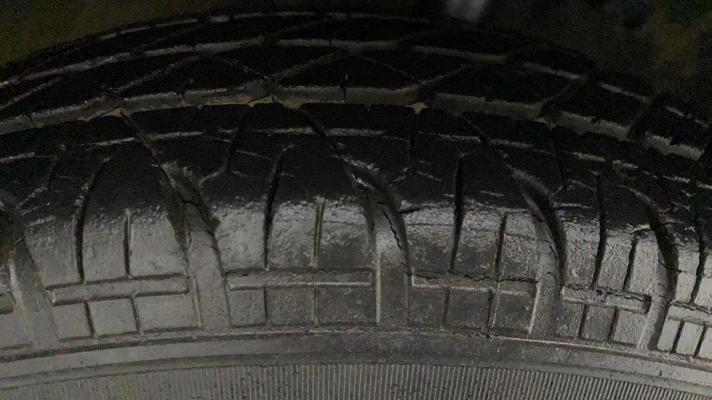 2012 Maruti Ritz VXI, Petrol, Manual, 19,582 km, Right Rear Tyre Tread
