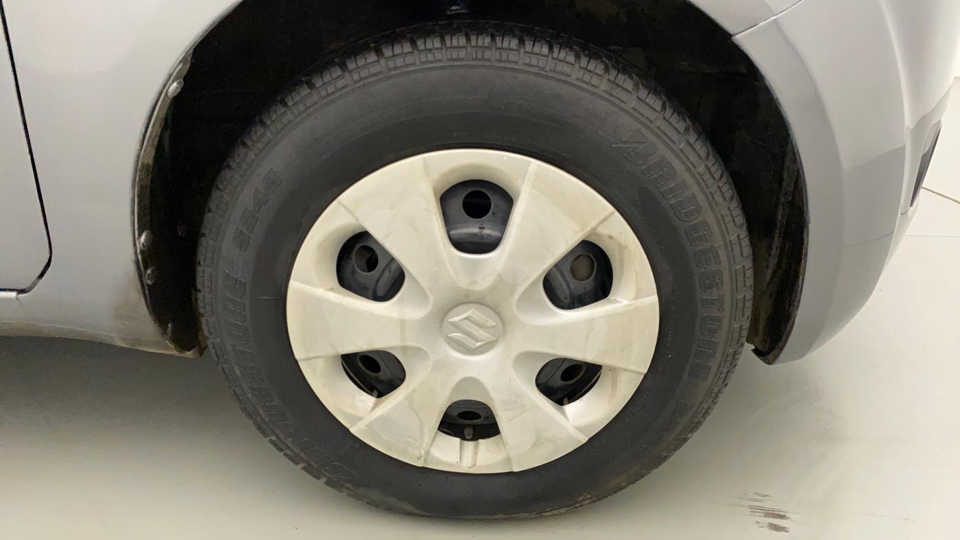 2012 Maruti Ritz VXI, Petrol, Manual, 19,582 km, Right Front Wheel