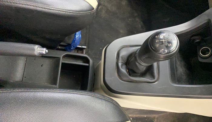 2020 Maruti New Wagon-R VXI 1.2, Petrol, Manual, 28,925 km, Gear Lever