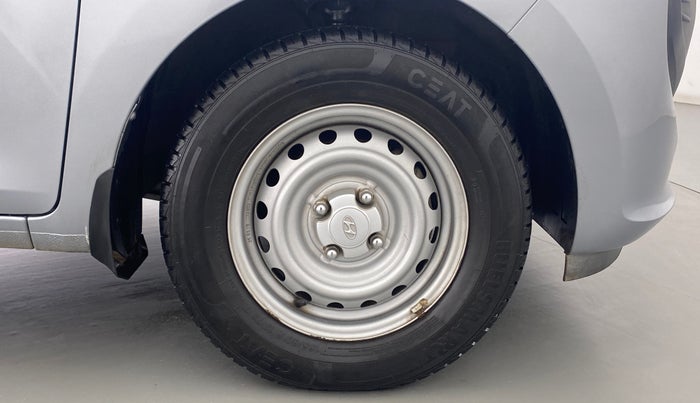 2019 Hyundai NEW SANTRO 1.1 ERA EXICUTIVE, Petrol, Manual, 13,270 km, Right Front Wheel