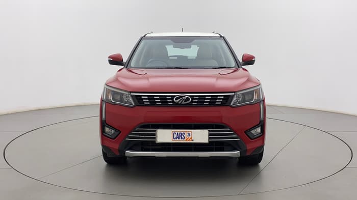 2019 Mahindra XUV300 W8(O) 1.2 PETROL DUAL TONE, Petrol, Manual, 9,646 km, Front