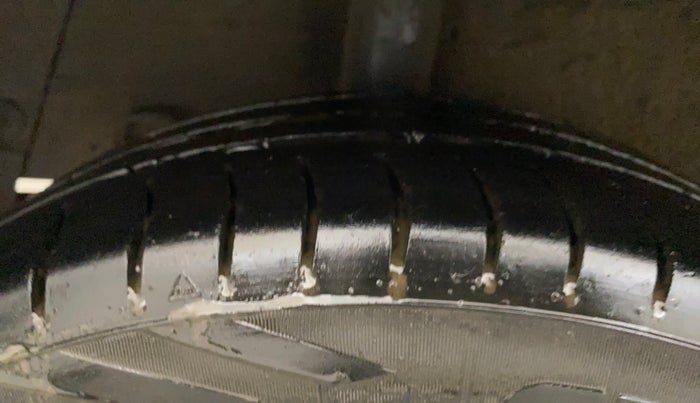 2016 Hyundai Grand i10 ASTA AT 1.2 KAPPA VTVT, Petrol, Automatic, 86,550 km, Right Rear Tyre Tread