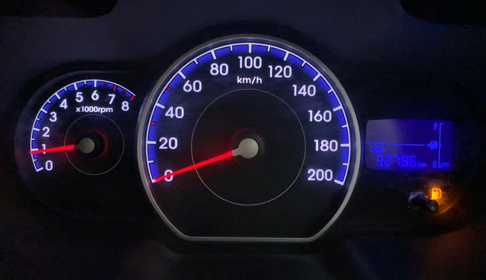 2011 Hyundai i10 SPORTZ 1.2, Petrol, Manual, 32,901 km, Odometer Image