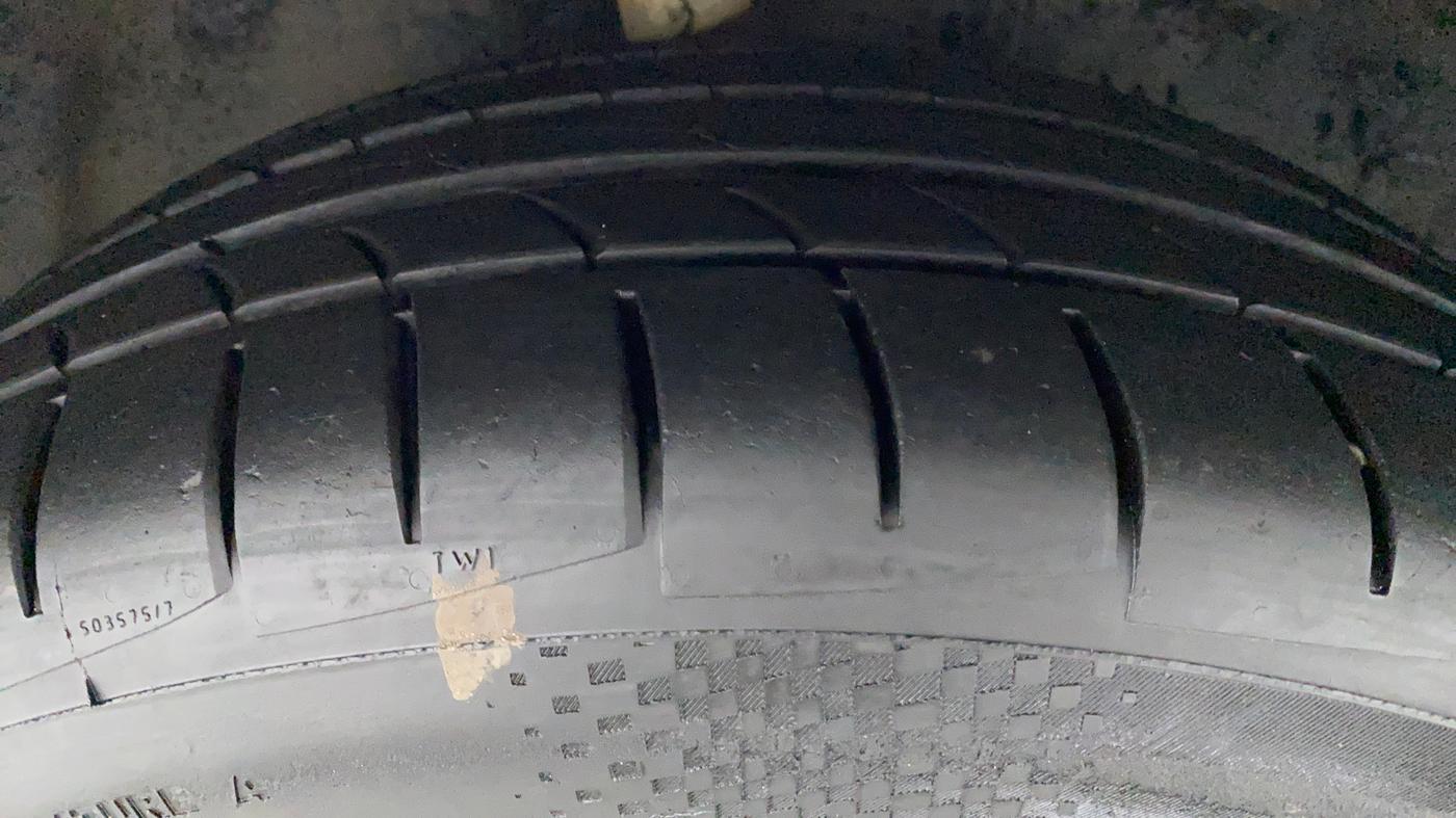 2016 Toyota Corolla Altis VL AT, Petrol, Automatic, 42,403 km, Right Front Tyre Tread