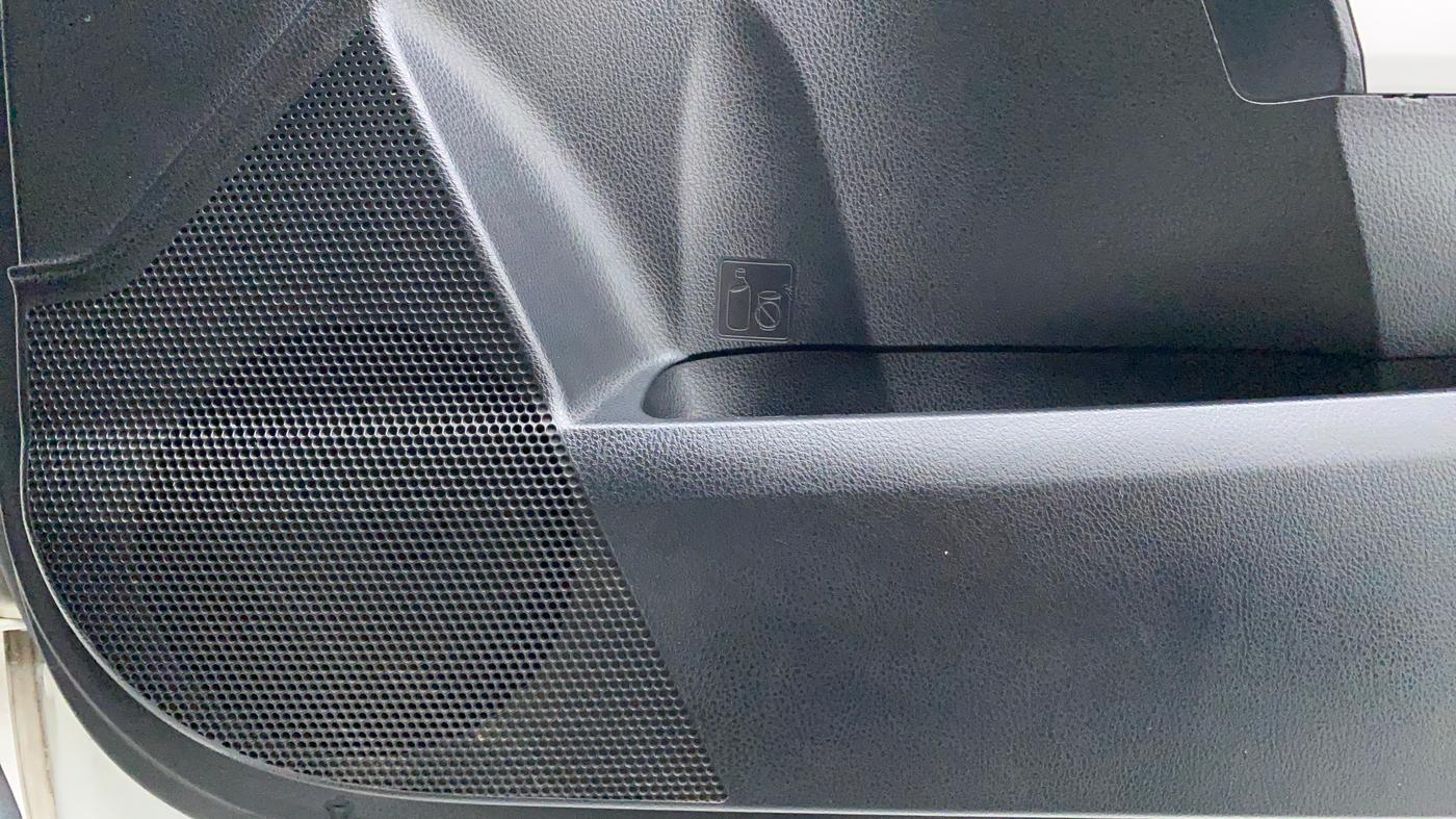 2016 Toyota Corolla Altis VL AT, Petrol, Automatic, 42,403 km, Speaker