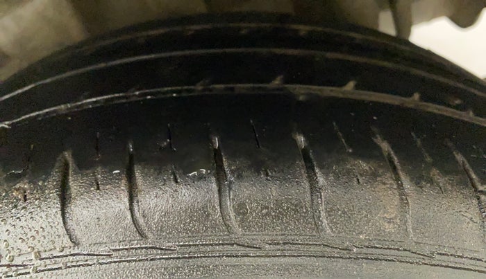 2020 Tata Tiago XZ PLUS PETROL, Petrol, Manual, 61,902 km, Left Rear Tyre Tread